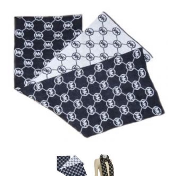 Reversible MK Logo Scarf - Picture 10 of 10
